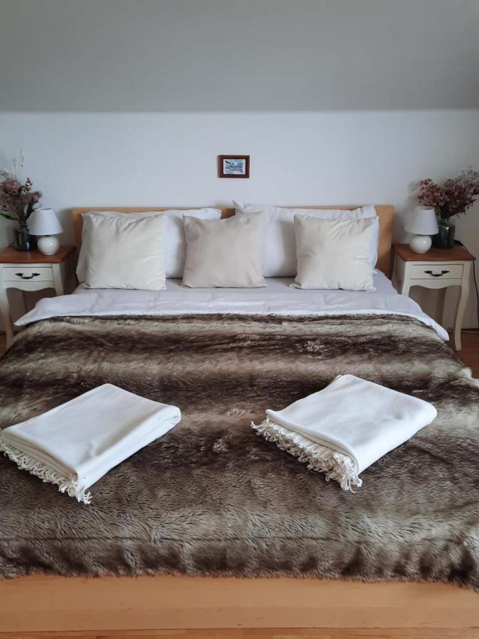 Apartman ميكولوف المظهر الخارجي الصورة