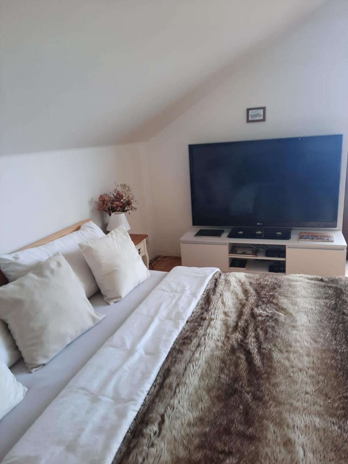 Apartman ميكولوف المظهر الخارجي الصورة